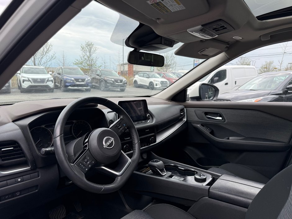 Nissan Rogue SV AWD 2023-8