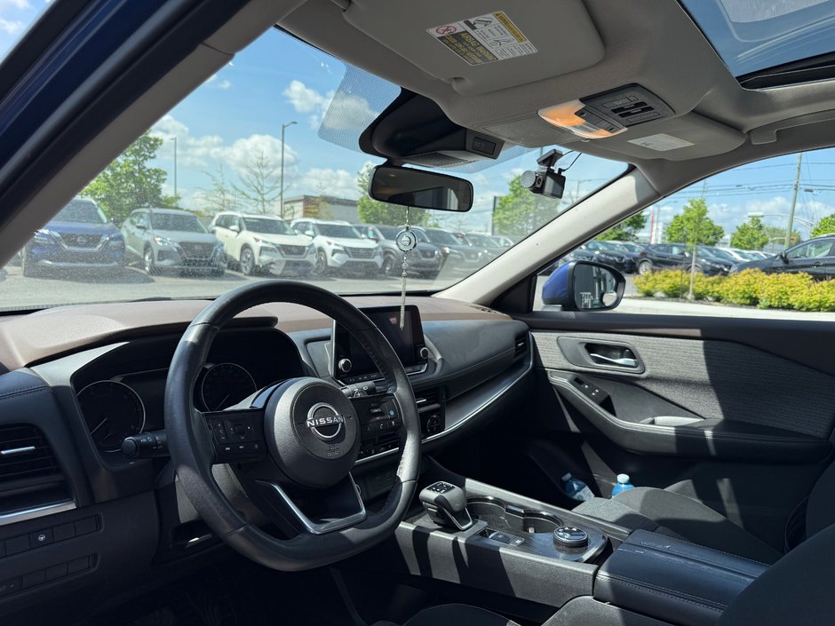 2023 Nissan Rogue SV AWD-9