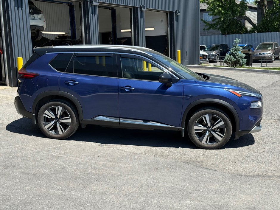 Nissan Rogue PLATINUM AWD 2023-4