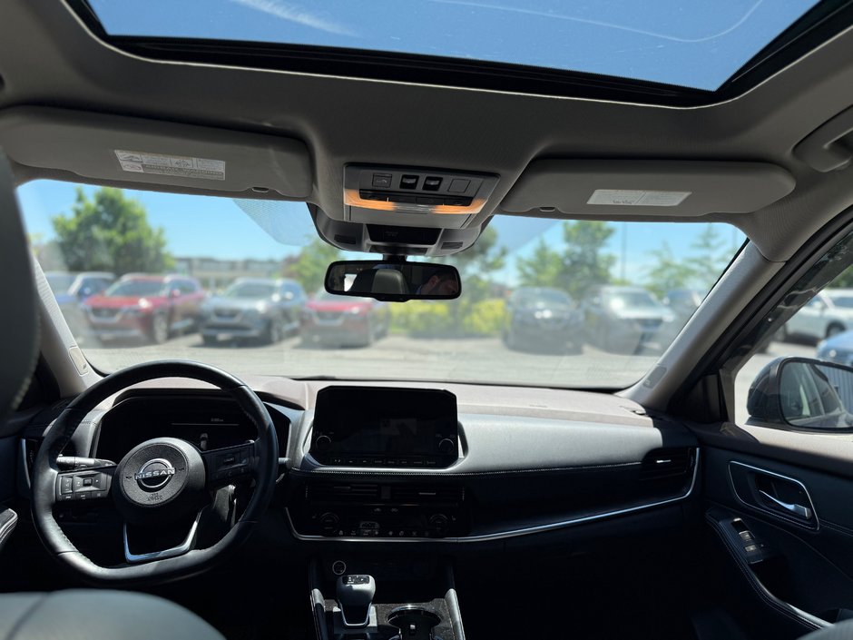 Nissan Rogue PLATINUM AWD 2023-10