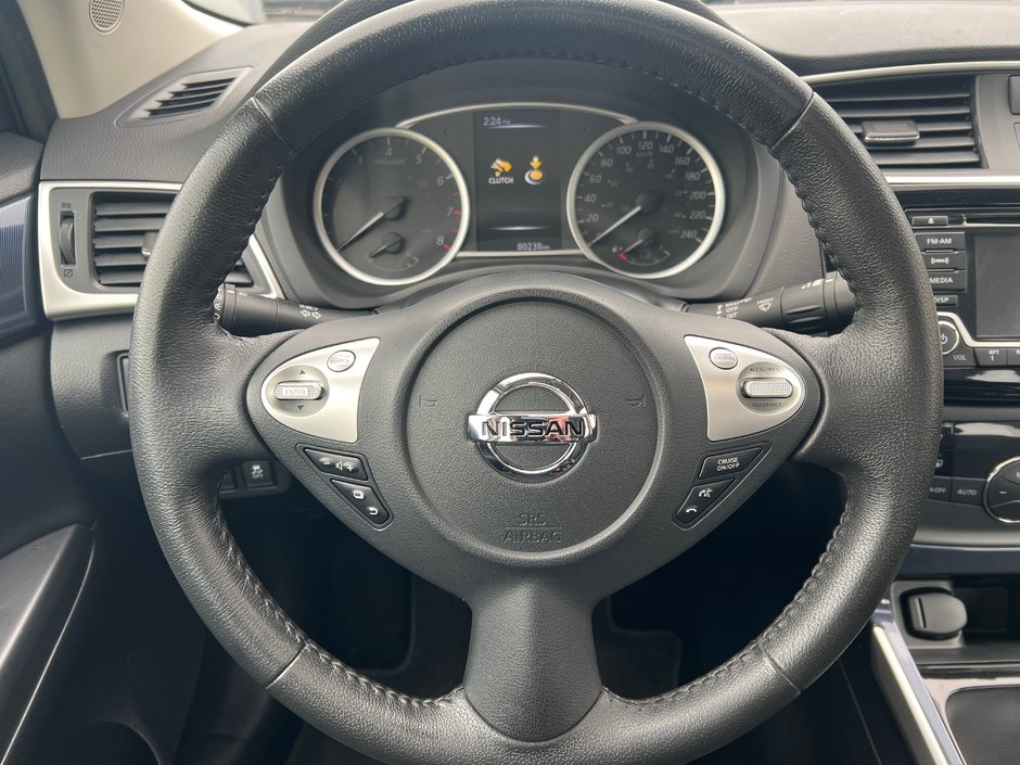 Nissan Sentra SR TURBO MANUELLE 2018-14