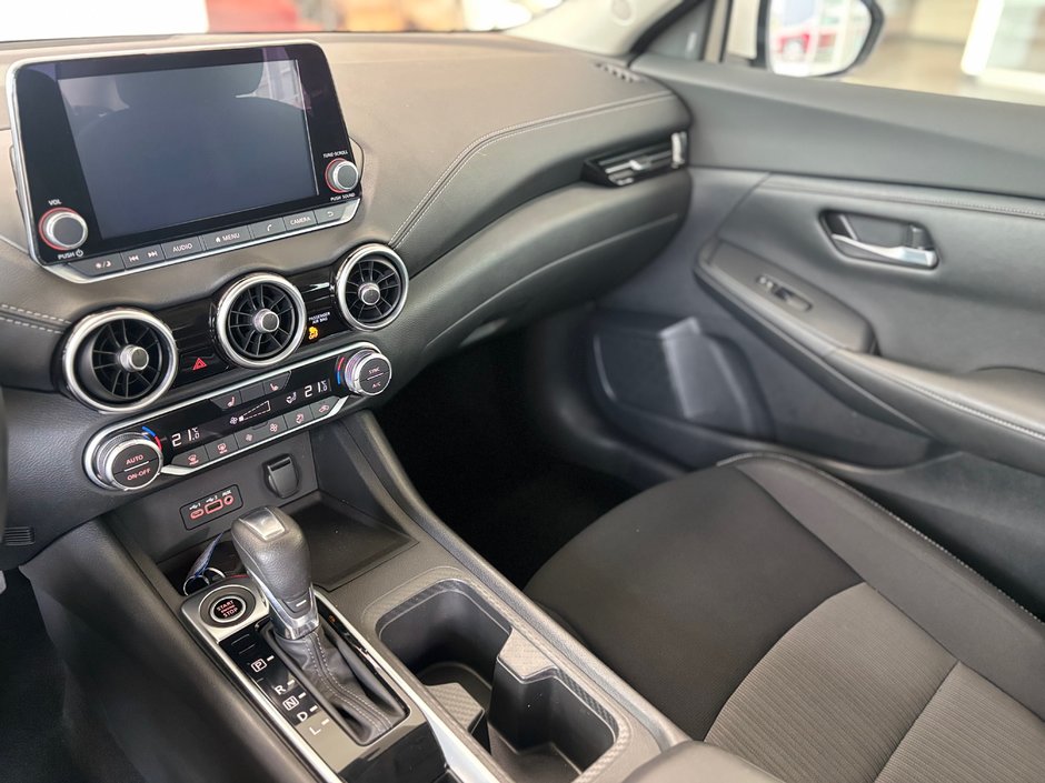 Nissan Sentra SV 2020-13