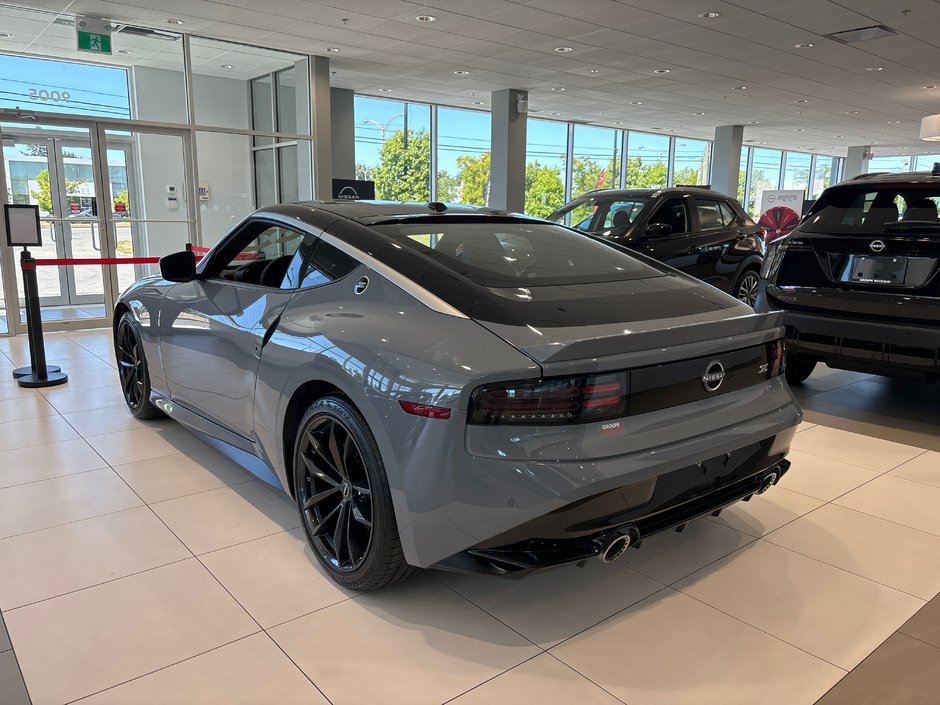 2024 Nissan Z PERFORMANCE-2
