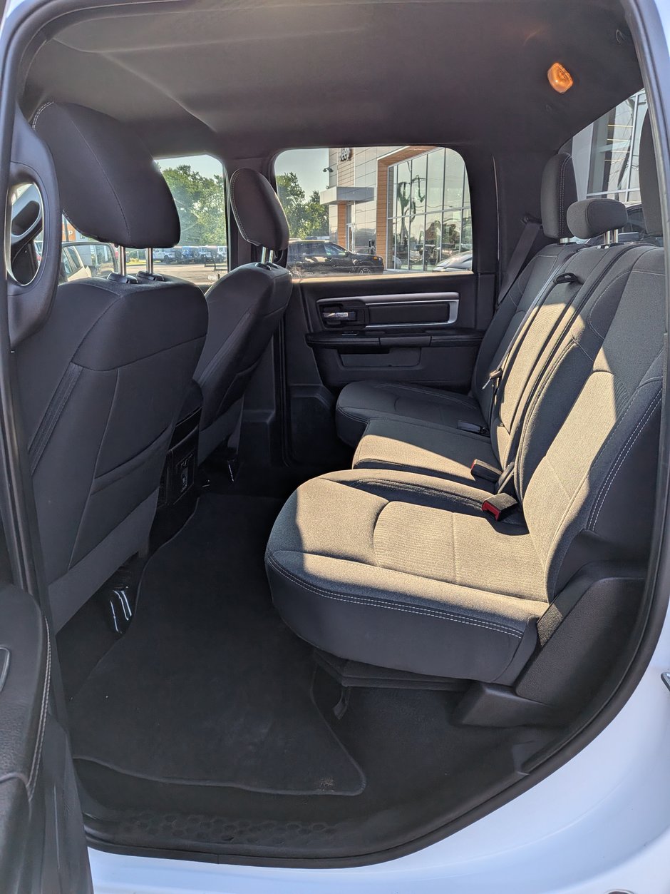 2021 Ram 1500 Classic Warlock-12