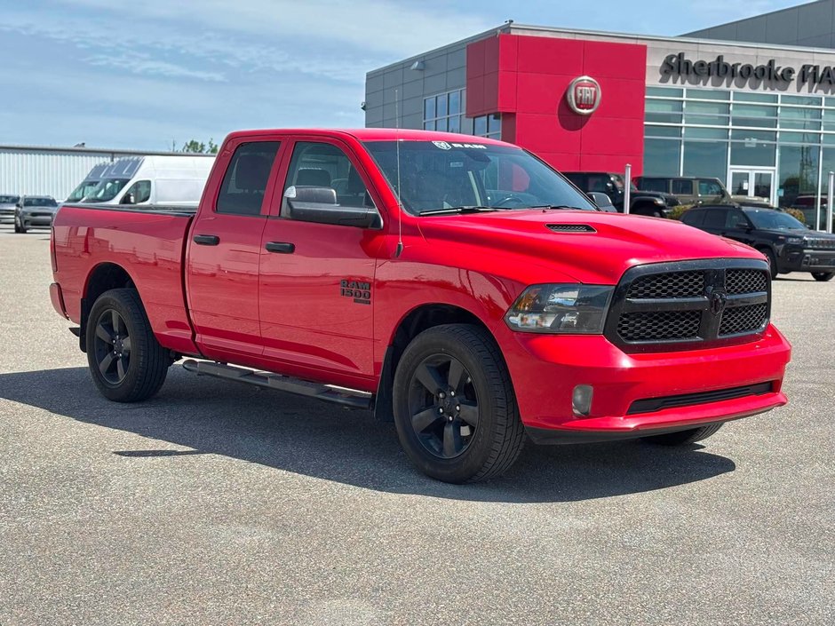 2022 Ram 1500 Classic EXPRESS // QUAD CAB // BOÎTE 6.4'' in Sherbrooke, Quebec