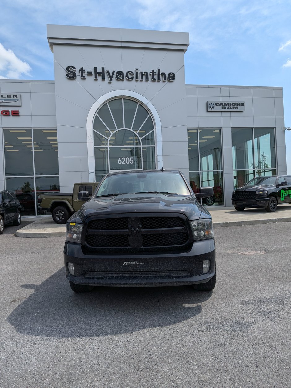 Ram 1500 Classic Express 2022-3