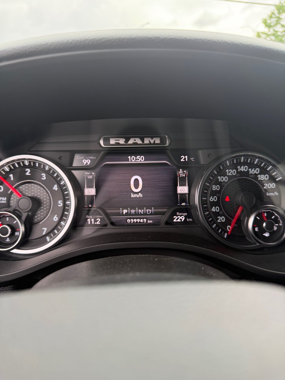 2022 Ram 1500 Big Horn-9