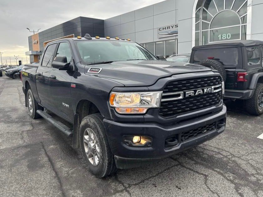 2022 Ram 2500 Big Horn Crewcab 6.4L V8 Sport-2