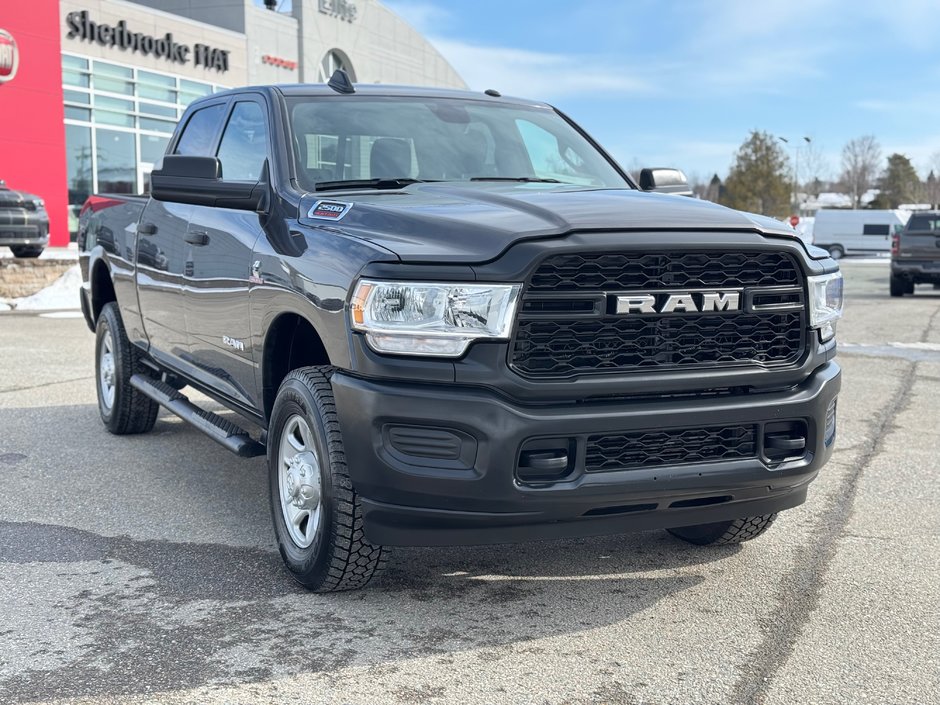 Ram 2500 TREADESMAN CREW CAB 4X4 // CUMMINS 2022-1