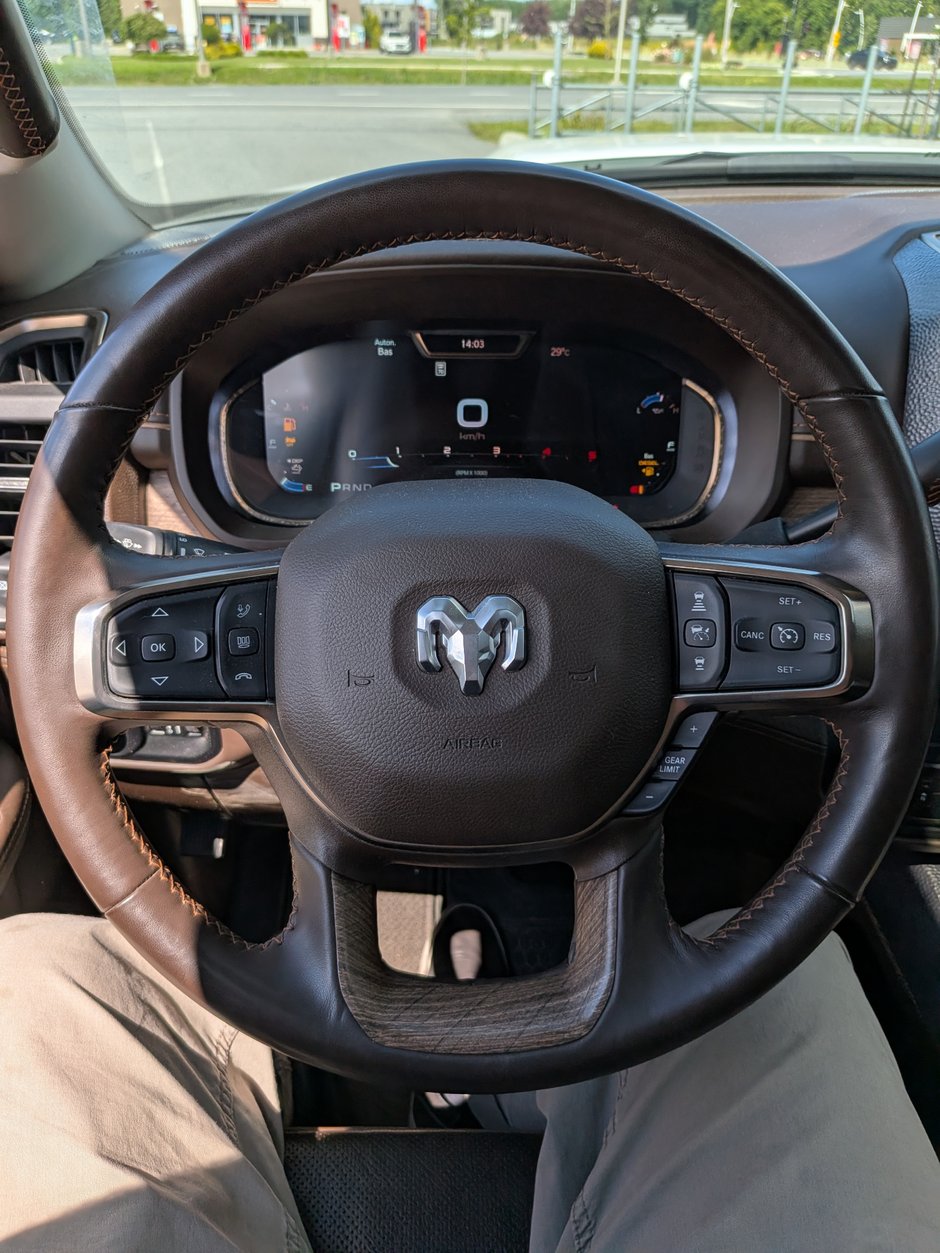 Ram 2500 Limited Longhorn 2025-15