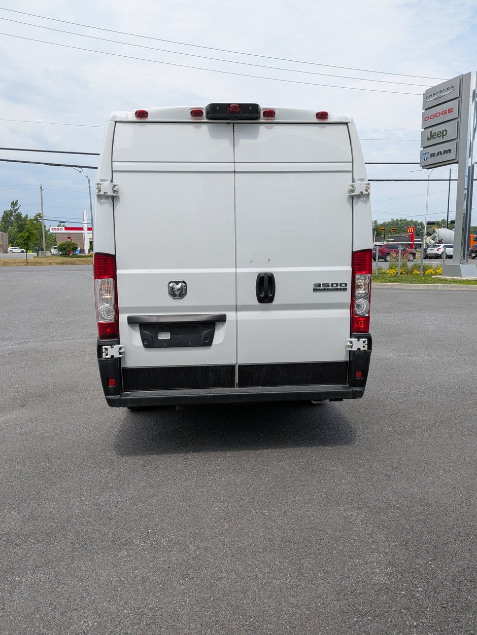2025 Ram ProMaster Cargo Van Tradesman-3