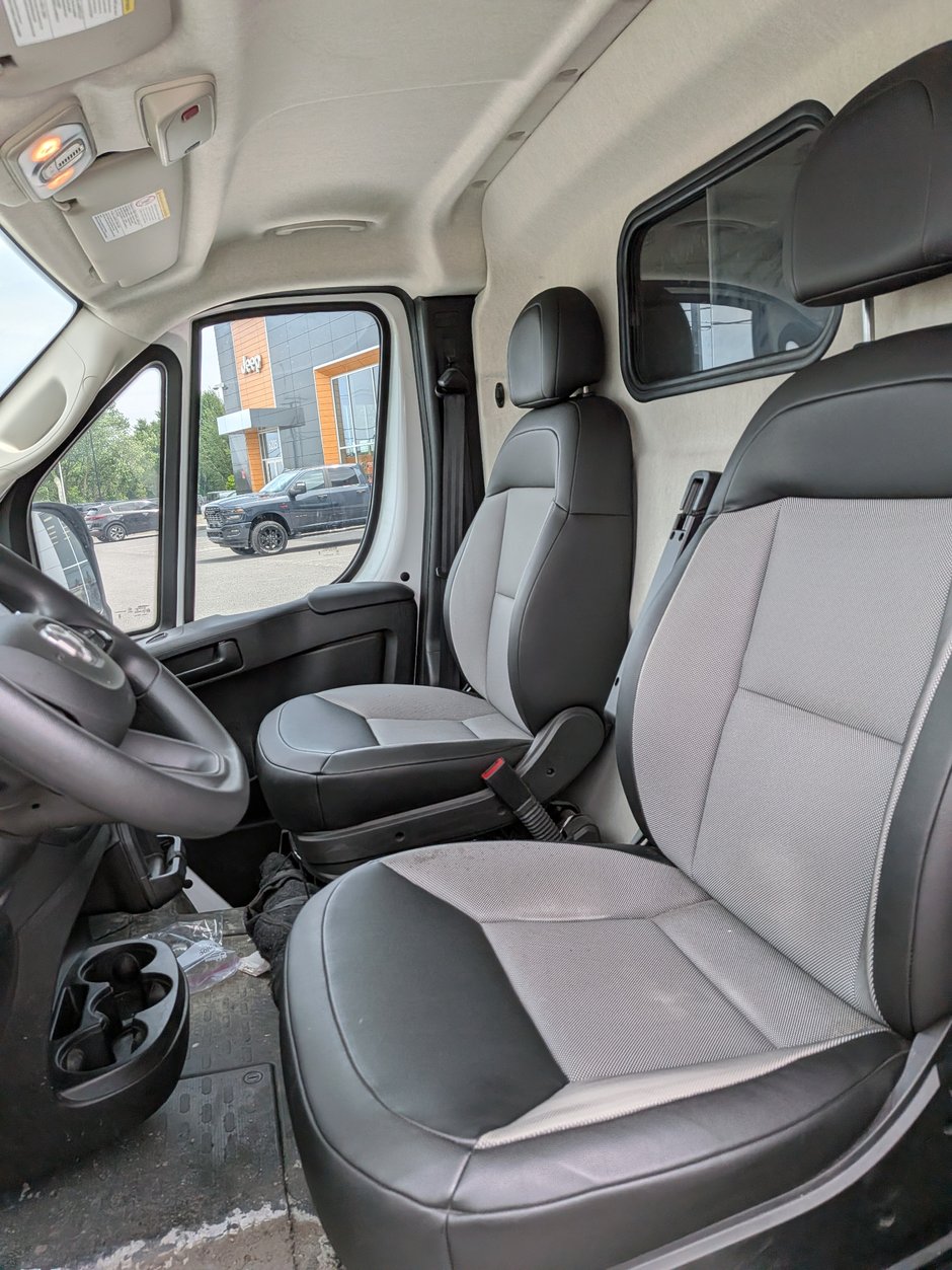 2025 Ram ProMaster Cargo Van Tradesman-9