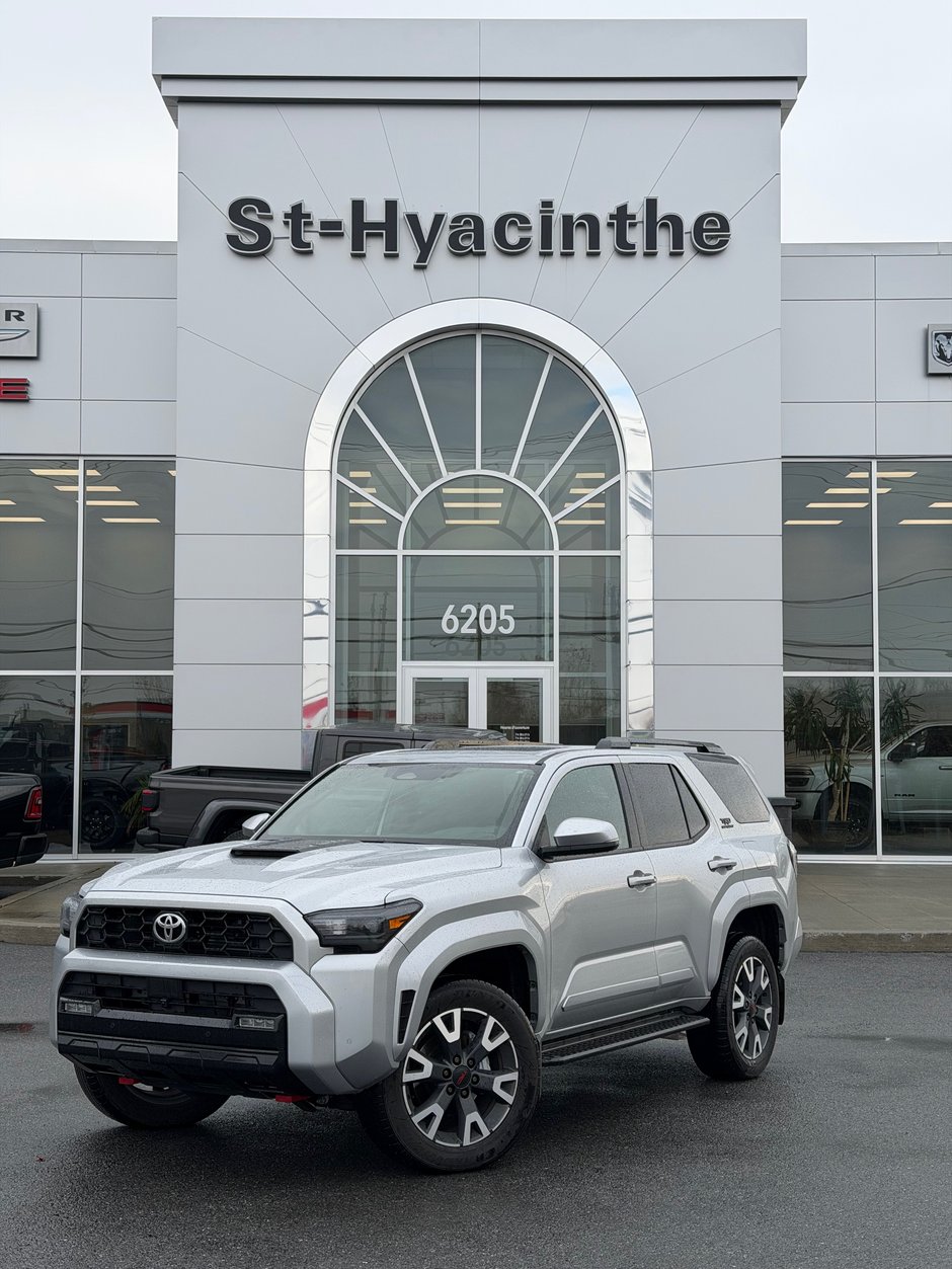 2026 Toyota 4Runner SR5 in Saint-Hyacinthe, Quebec
