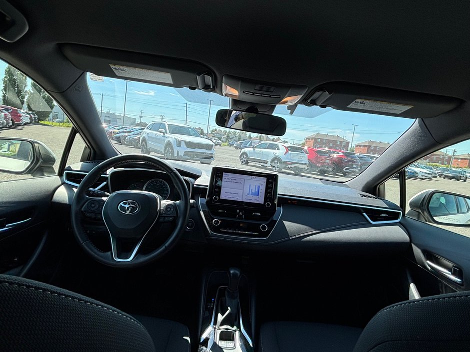 Toyota Corolla Hatchback SE 2019-7