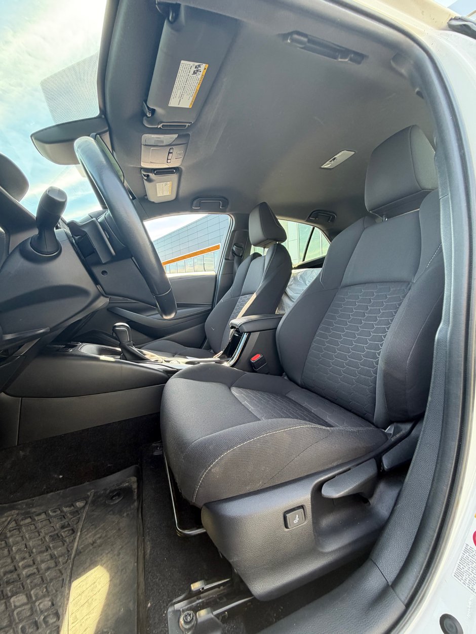 Toyota Corolla Hatchback SE 2019-6