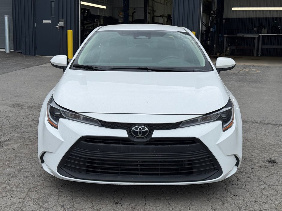 Toyota Corolla LE 2023-2