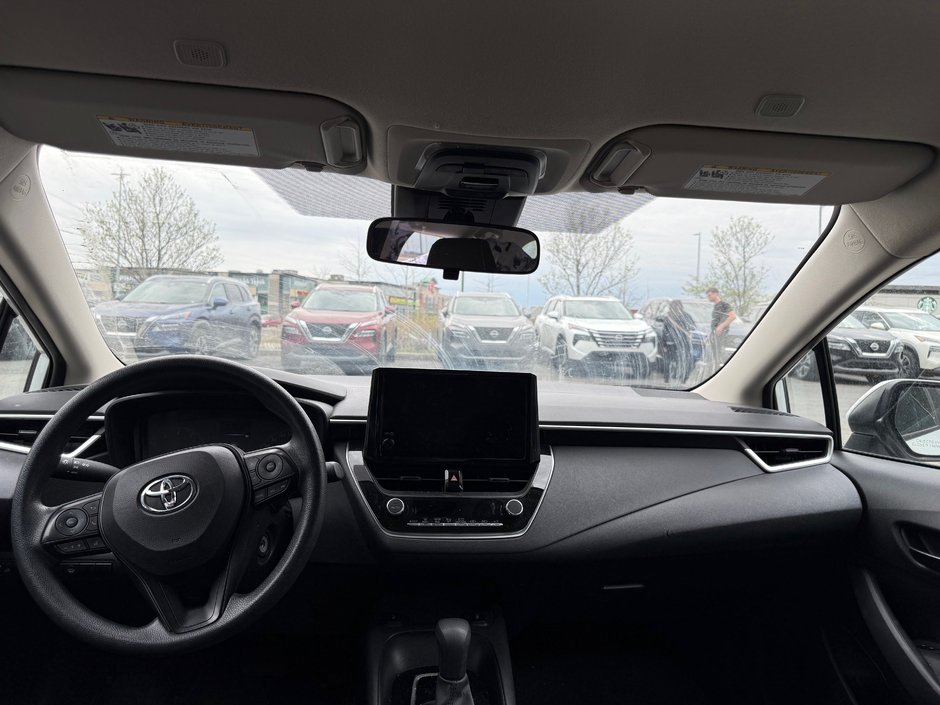 Toyota Corolla LE 2023-9