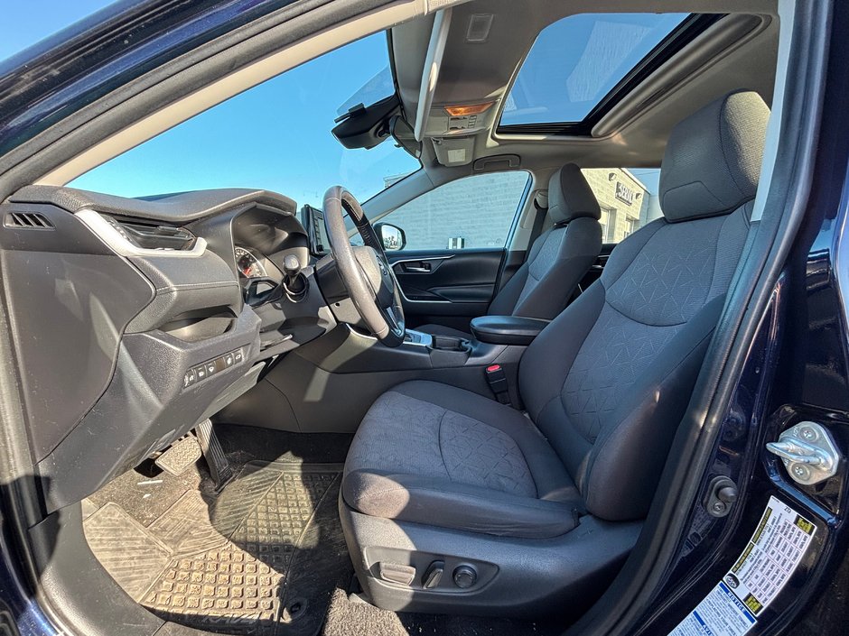 Toyota RAV4 XLE 2019-6