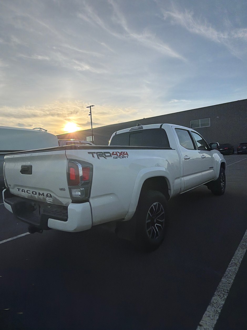 2023 Toyota Tacoma TRD Sport-2