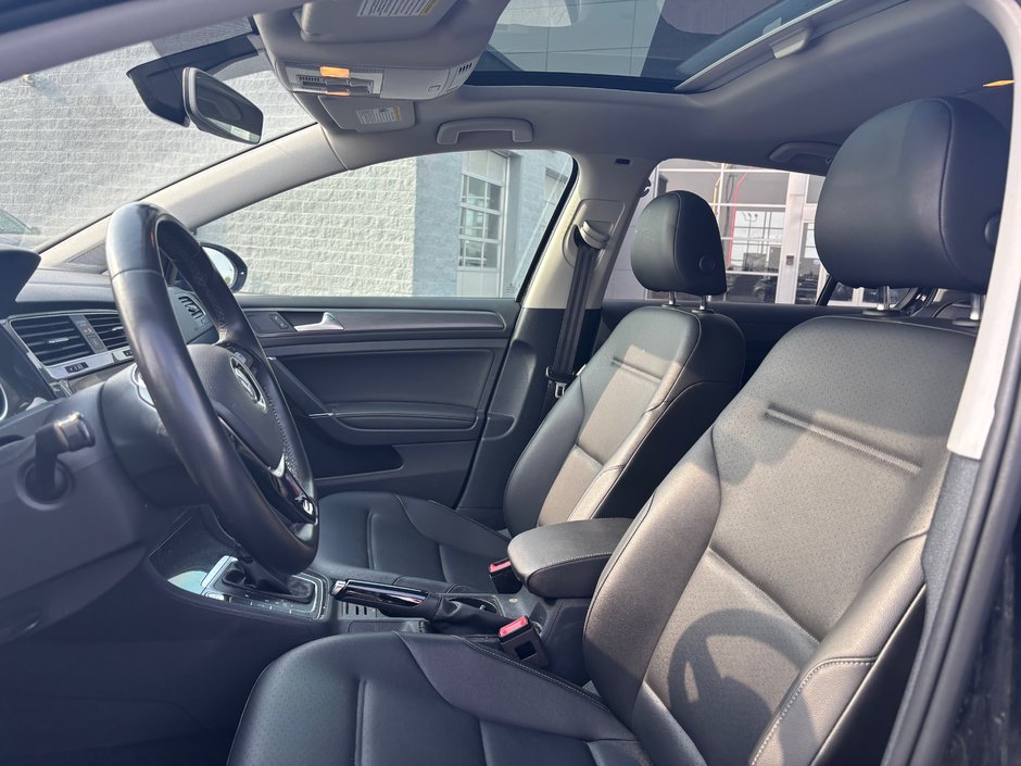 Volkswagen GOLF HIGHLINE  2019 APPLE CAR PLAY - SIEGES CHAUFFANTS