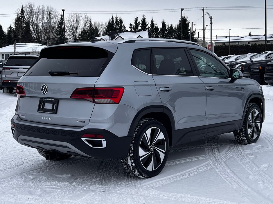 Volkswagen Taos HIGHLINE 4MOTION // CUIR // TOIT PANORAMIQUE // 2023-5