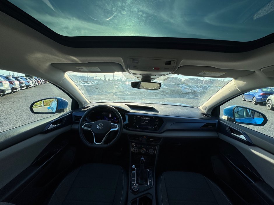 2023 Volkswagen Taos Comfortline AWD + Heated seats + CarPlay