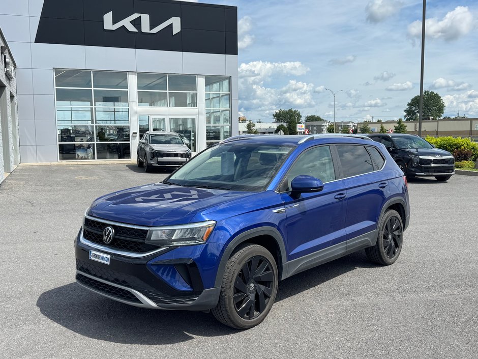2024 Volkswagen Taos Comfortline 4Motion Toit-Panoramique AWD + CARPLAY + CAMÉRA DE RECUL