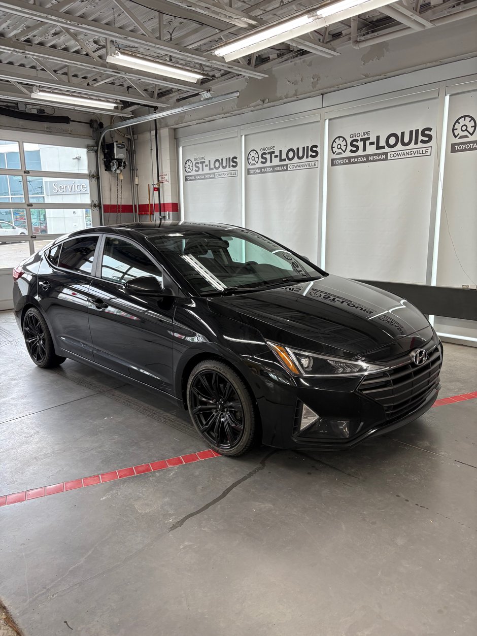 Hyundai Elantra Essential 2019 à Cowansville, Québec