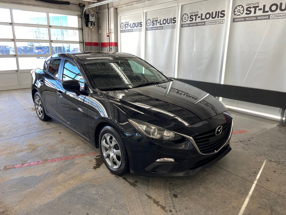 Mazda 3  2015 à Cowansville, Québec