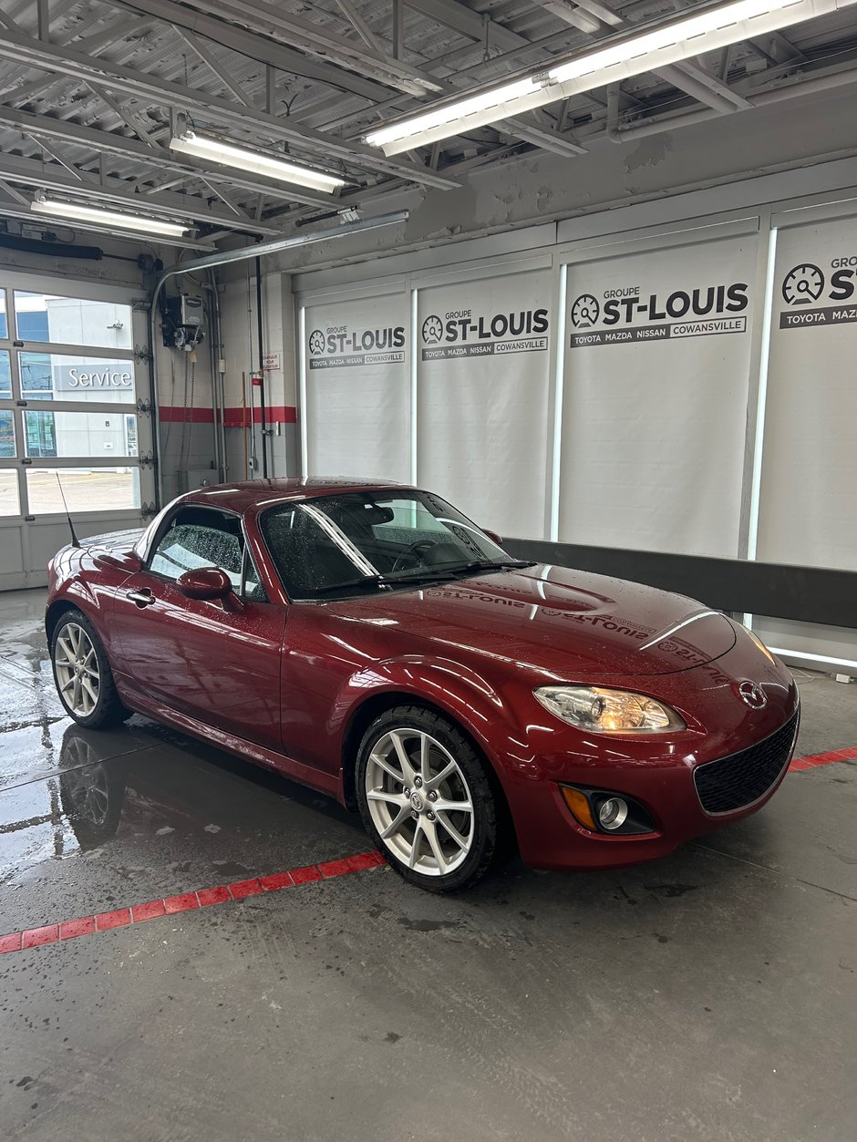 Mazda MX-5 GT / Hard Top 2009 à Cowansville, Québec