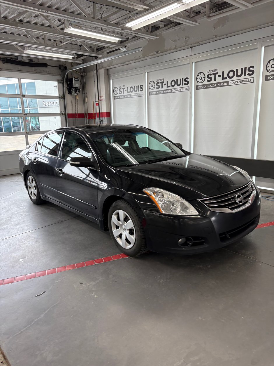 Nissan Altima 3.5 SR 2011 à Cowansville, Québec