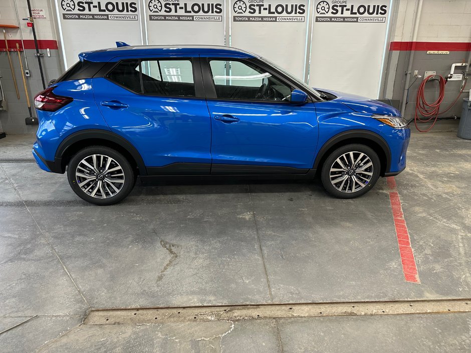 Nissan Kicks Play SV 2025 à Cowansville, Québec