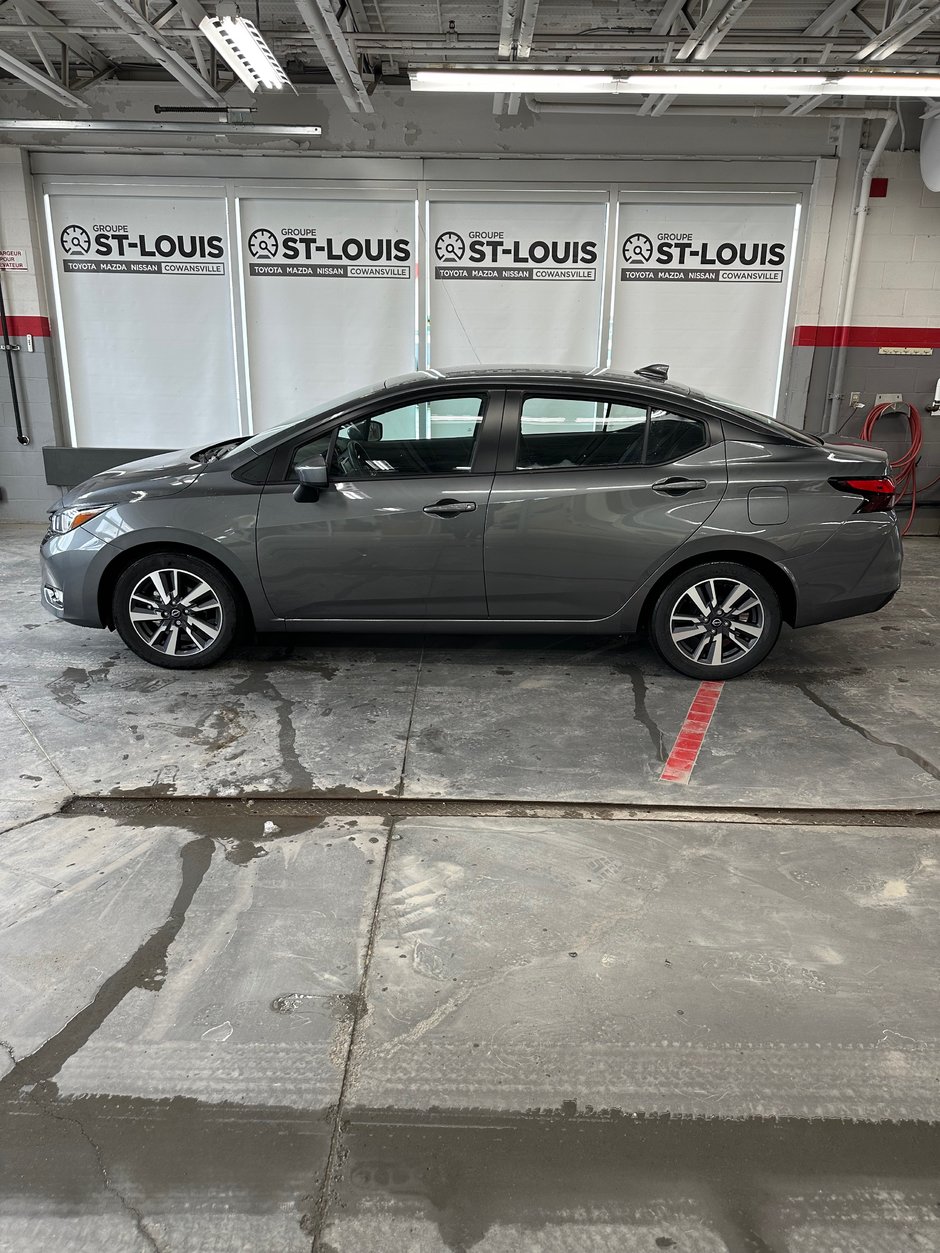 Nissan Versa SV 2024 à Cowansville, Québec