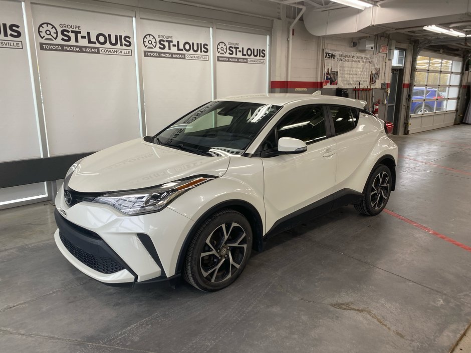 2021 Toyota C-HR XLE Premium in Cowansville, Quebec