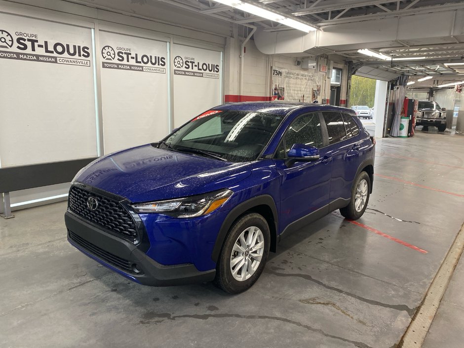 Toyota COROLLA CROSS LE 2024 à Cowansville, Québec
