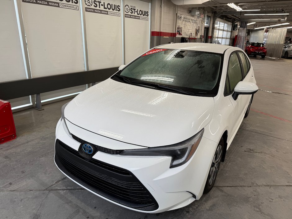 Toyota Corolla LE AWD 2025 à Cowansville, Québec
