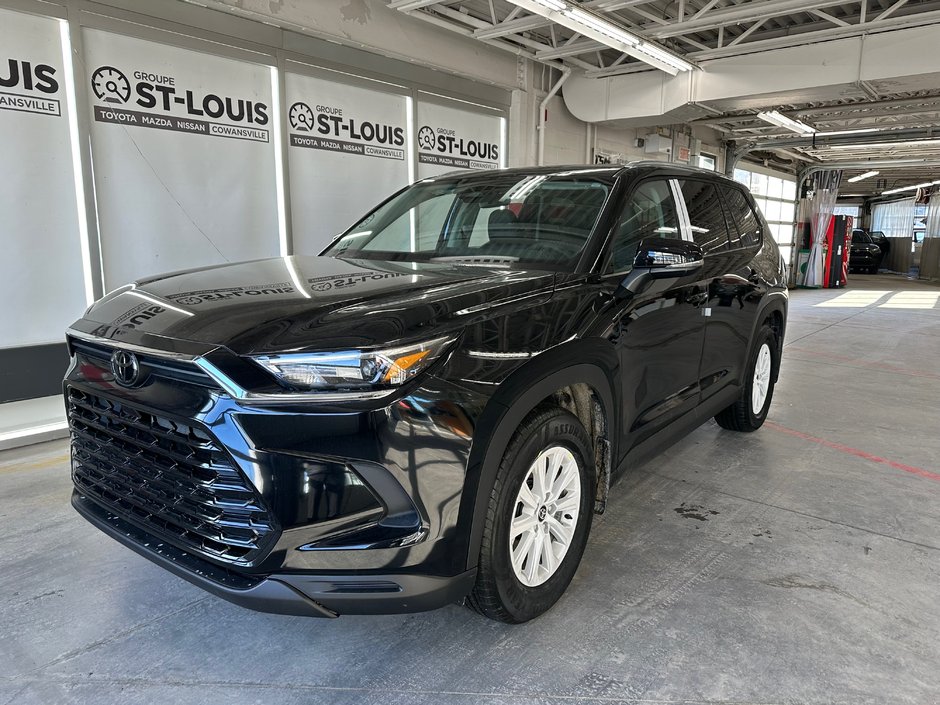 Toyota Grand Highlander XLE AWD 2025 à Cowansville, Québec