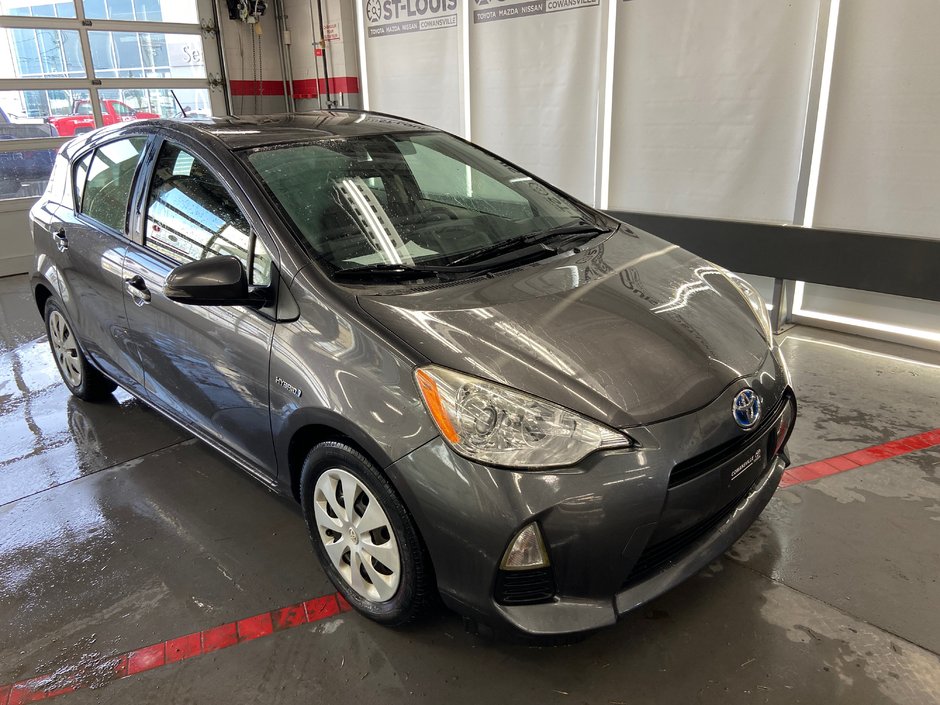 2014 Toyota Prius c BASE in Cowansville, Quebec