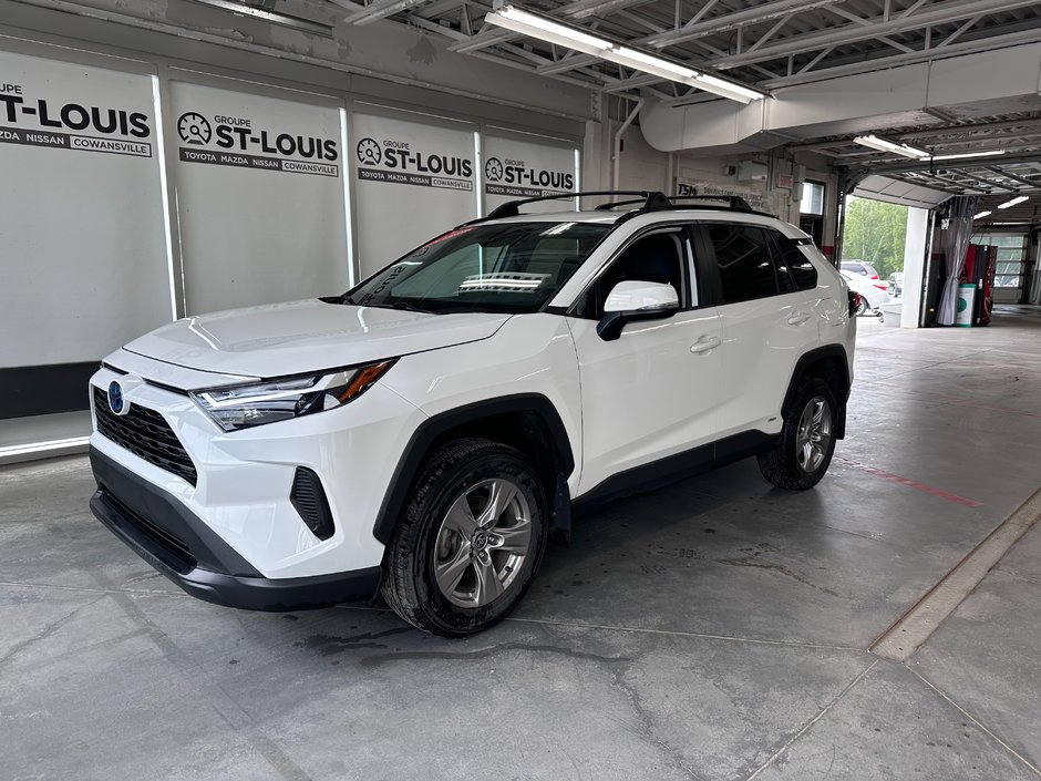 Toyota RAV4 Hybrid XLE - Toit - Mags - Hayon et siège électrque 2022 à Cowansville, Québec
