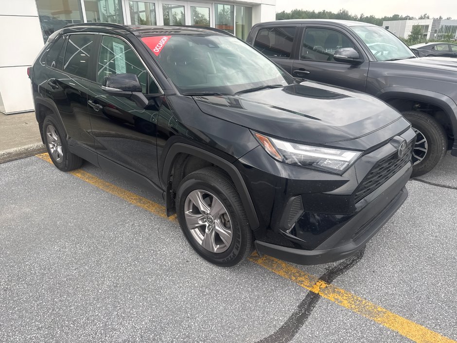Toyota RAV4 XLE 2022 à Cowansville, Québec