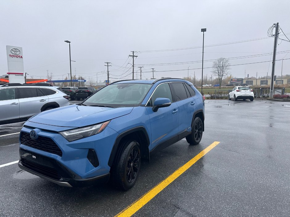 2022 Toyota RAV4 Hybrid SE AWD in Cowansville, Quebec