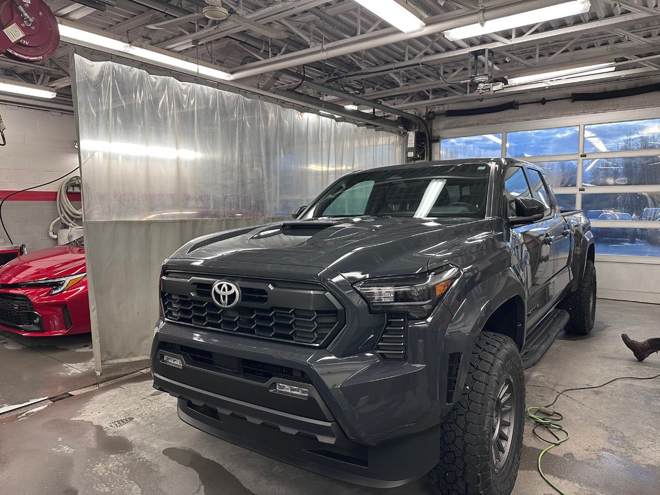 2024  Tacoma TRD SPORT-MAGS ICON AVEC GROS PNEUS-LIFT KIT-PROTE in Cowansville, Quebec