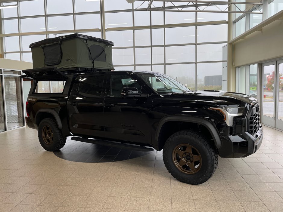 2024  TUNDRA HYBRID CREWMAX LIMITED in Cowansville, Quebec