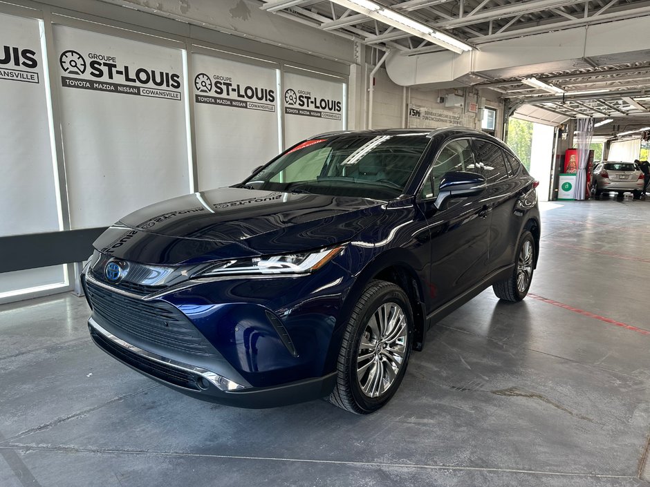 2022  Venza XLE -Sièges chauffants et ventilé- in Cowansville, Quebec