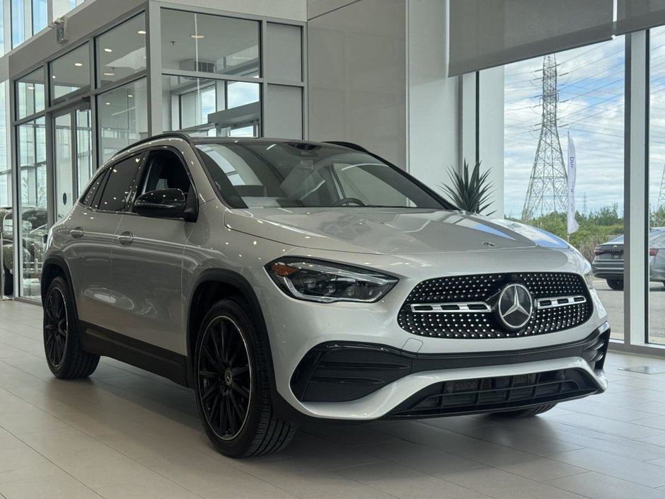 Mercedes-Benz GLA 250 4MATIC | TOIT PANO | CUIR | CARPLAY | CAMÉRA | 8 PNEUS | BAS KM +++ 2023 à Laval, Québec