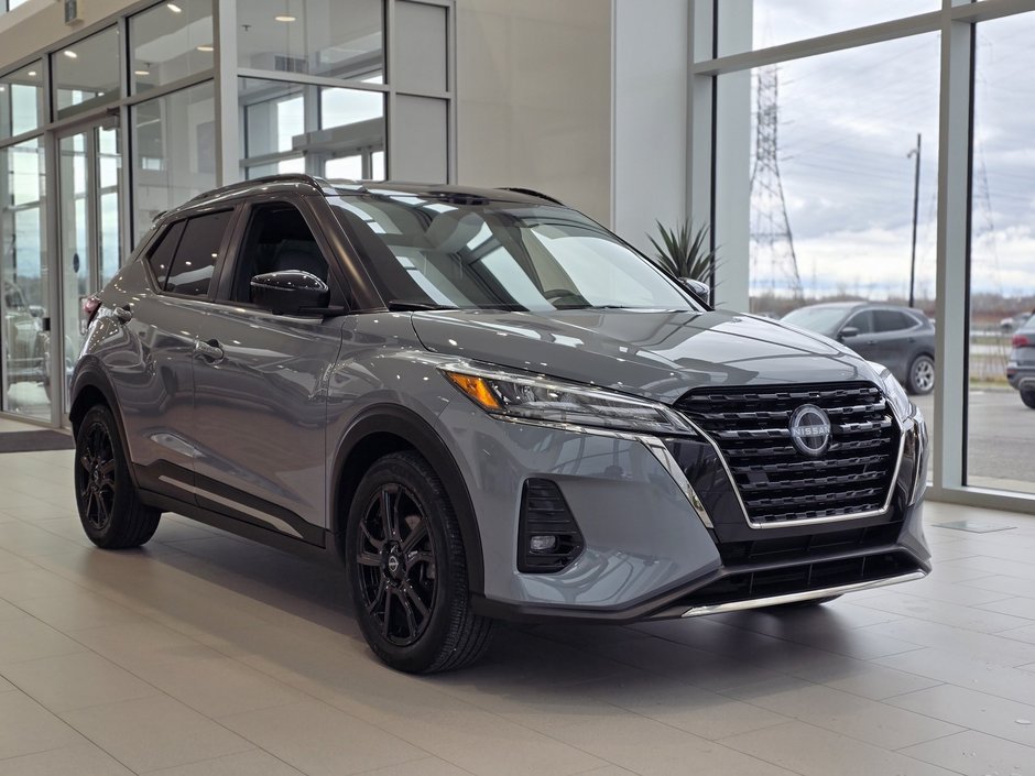 2022 Nissan Kicks SR | CARPLAY | CUIR | DÉMARREUR | 8 ROUES | BAS KM in Laval, Quebec