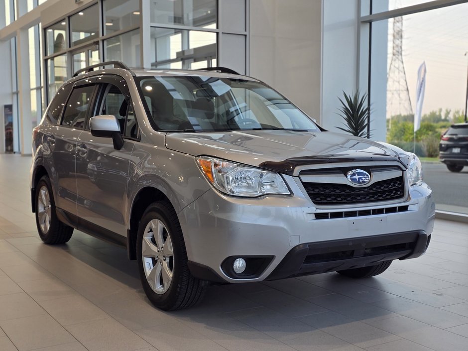 Subaru Forester Limited 2.5i | PANO | CAMÉRA | BLUETOOTH | BAS KM! 2016 à Laval, Québec