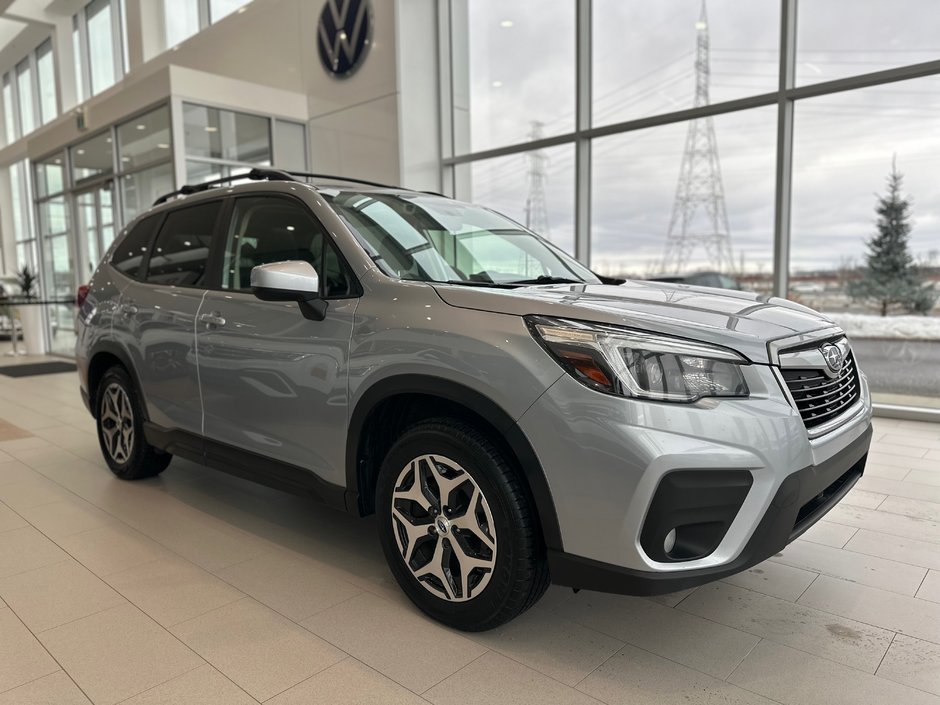 2021  Forester Touring TOIT PANO | EYESIGHT | CAMÉRA | 8 ROUES in Laval, Quebec
