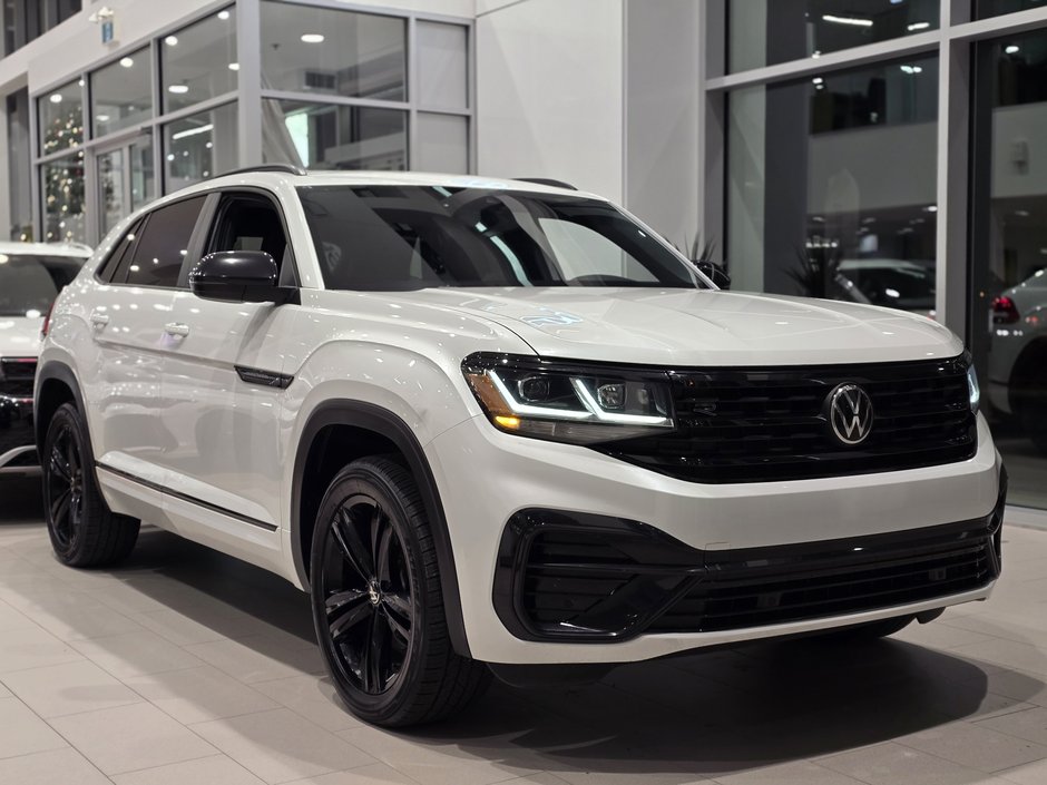 2023 Volkswagen Atlas Cross Sport HIGHLINE R-LINE BLACK EDITION | DEMARREUR | +++ in Laval, Quebec