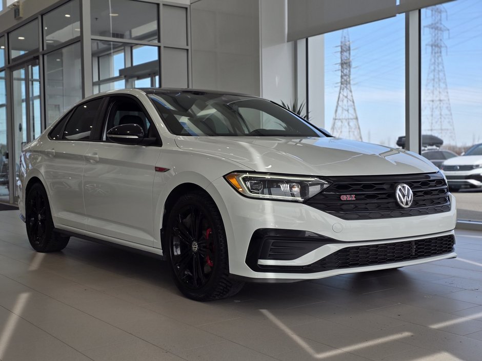 Volkswagen Jetta GLI 2.0T | TOIT | CUIR | NAV | CARPLAY | BAS KM | +++ 2021 à Laval, Québec